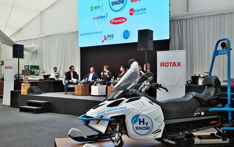 La BRP-Rotax presenta, en febrero de 2020, junto con sus socios de proyecto, la Lynx HySnow en la Audi FIS Copa del Mundo de Esquí celebrada en la localidad austríaca de Hinterstoder.(BRP-Rotax)