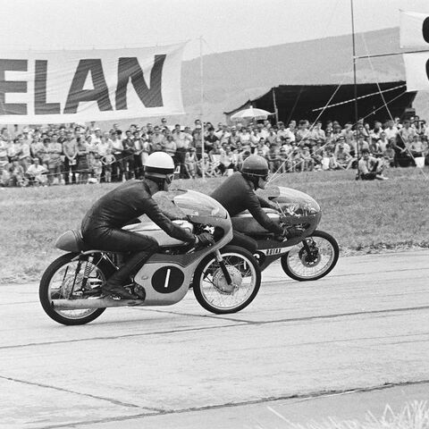 Rotax aumenta sus actividades en deportes de carreras, 1968  (Artur Fenzlau/Museo tecnológico de Viena  )